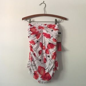 NWT Jantzen retro poppy swimsuit